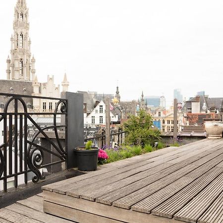 Duplex Dernier Etage Avec Terasse A Deux Pas De La Grand Place Appartement Brussel Buitenkant foto